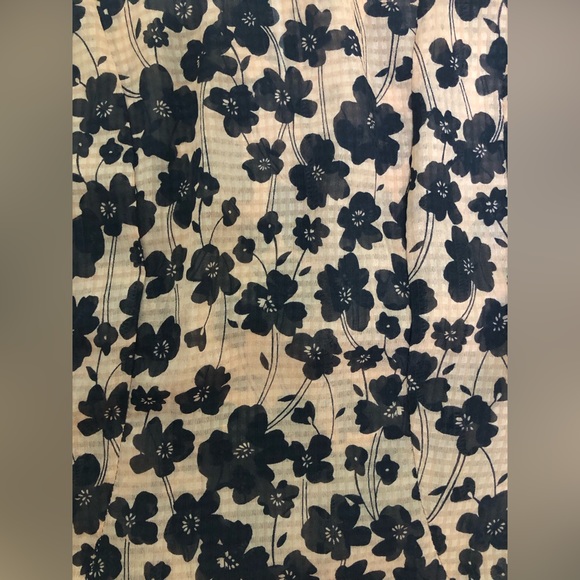 Cap-flutter sleeve black poppy and dusty pink light Portmans top - Picture 4 of 9